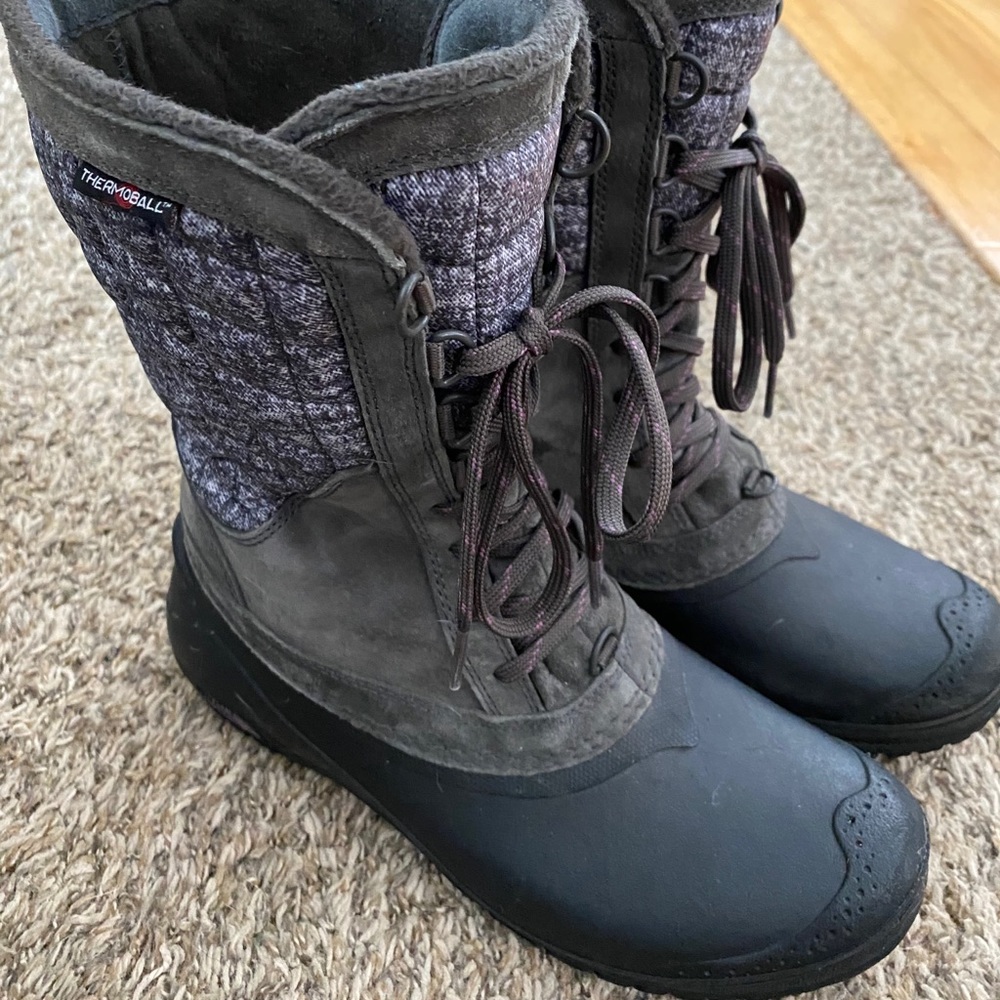 North Face boots 🥾